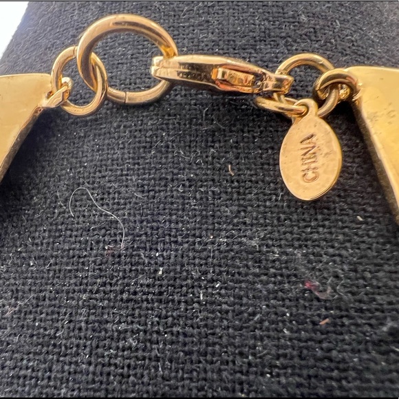 Elaborate Cascading White Beaded Necklace - Picture 11 of 11